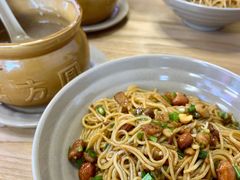 万方圆拌粉-万方圆拌粉瓦罐汤(九江湖滨店)