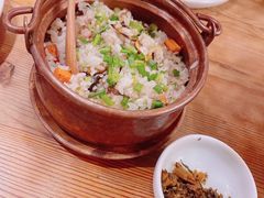 铜锅牛肝菌焖饭-一坐一忘云南菜(嘉里中心店)