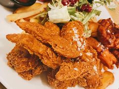 炸鸡拼盘-机器人火炉披萨(爱琴海店)