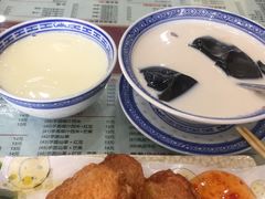 -赵记传承特色牛奶甜品(泉城广场店)