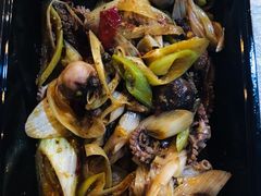 -臻鲜燕海鲜融合餐厅(金陵style店)
