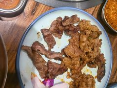 -明洞阿姨·韩式酱蟹烤肉·创意料理(三元桥店)