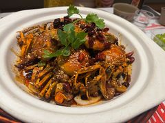 -肥肥虾庄·金牌油焖大虾(汉口城市广场店)