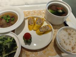 -乐茵敔山湾月子中心(独栋湖景店)