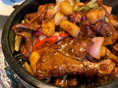 铁板黑椒牛仔骨-新镇江酒家(南京西路店)