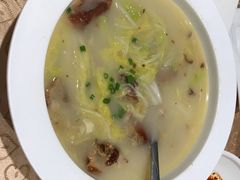 鸭架子汤-大鸭梨烤鸭(左家庄店)