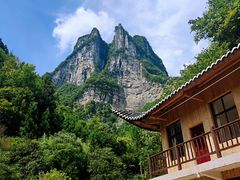 -鹿院坪生态旅游景区