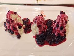 蓝莓山药-添福来墨鱼饺子 · 海鲜东北菜(大连星海·黄浦路店)