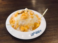 鲜芒果炼乳刨冰-梁子刨冰王(鞍山西道店)