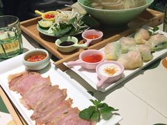 -越弥越南传统美食馆