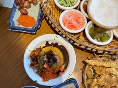 -包整·丝娃娃(一览甲秀楼风景店)