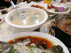 -渝君重庆火锅(嘉宾路店)
