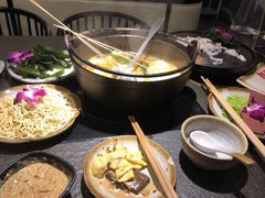 -新草堂锅物料理(泉城路店)