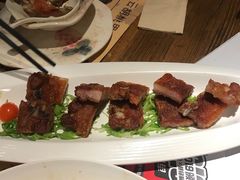金牌蒜香骨-胡桃里音乐酒馆(白云五号T5 MALL店)