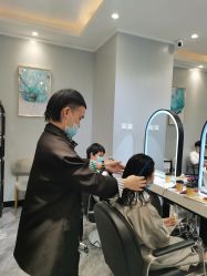 -杉影印象日式烫染專門店