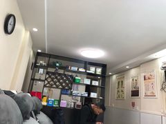 -爱脊康新中式推拿(江汉路步行街店)