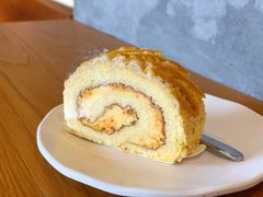 咸蛋黄肉松瑞士卷-星巴克(南京狮子桥店)