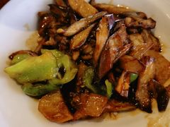 -关东小磨东北菜(上海长风大悦城店)