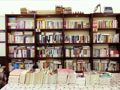 -武汉境自在書店