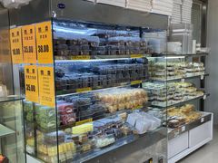 面包甜点陈列柜-幸福蛋糕坊(金顶街店)