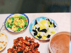 -天鹅到家·保姆月嫂育儿嫂(朝阳店)