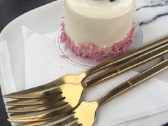 -UNI UNI(环亚凯瑟琳店)