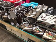 -VENCHI 闻绮(北京国贸商城店)