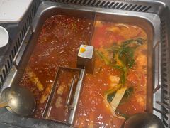 -海底捞火锅鲜切牛肉主题店(长寿路店)