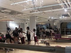 -炫艺舞蹈培训中心(枫尚奥特莱斯店)