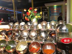 自助调料区-爱客得牛排海鲜烤肉·火锅自助(春熙路黑金好店)