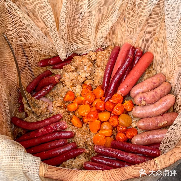 终于在南昌吃到了贵州糯米饭！！好好吃啊[流泪]