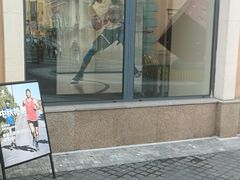 -UNDER ARMOUR(新燕莎奥莱店)