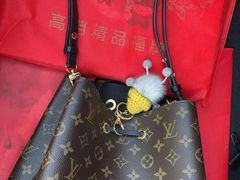 -小飞侠奢侈品回收 寄卖 养护(宝山宝龙广场店)