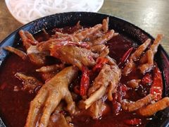 -老闵田螺馆·南昌特色小炒(梦时代店)