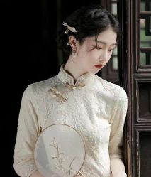 -租旗袍租礼服馆