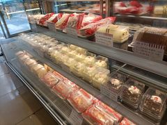 零售区-红宝石·鲜奶小方·海派西点房(南丹店)