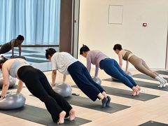 -乐刻瑜伽·普拉提·小瑜荚YogaPod(滨江银泰店)