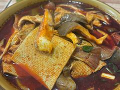 -老字号杨坡红油米线腊汁肉夹馍(东四道巷店)