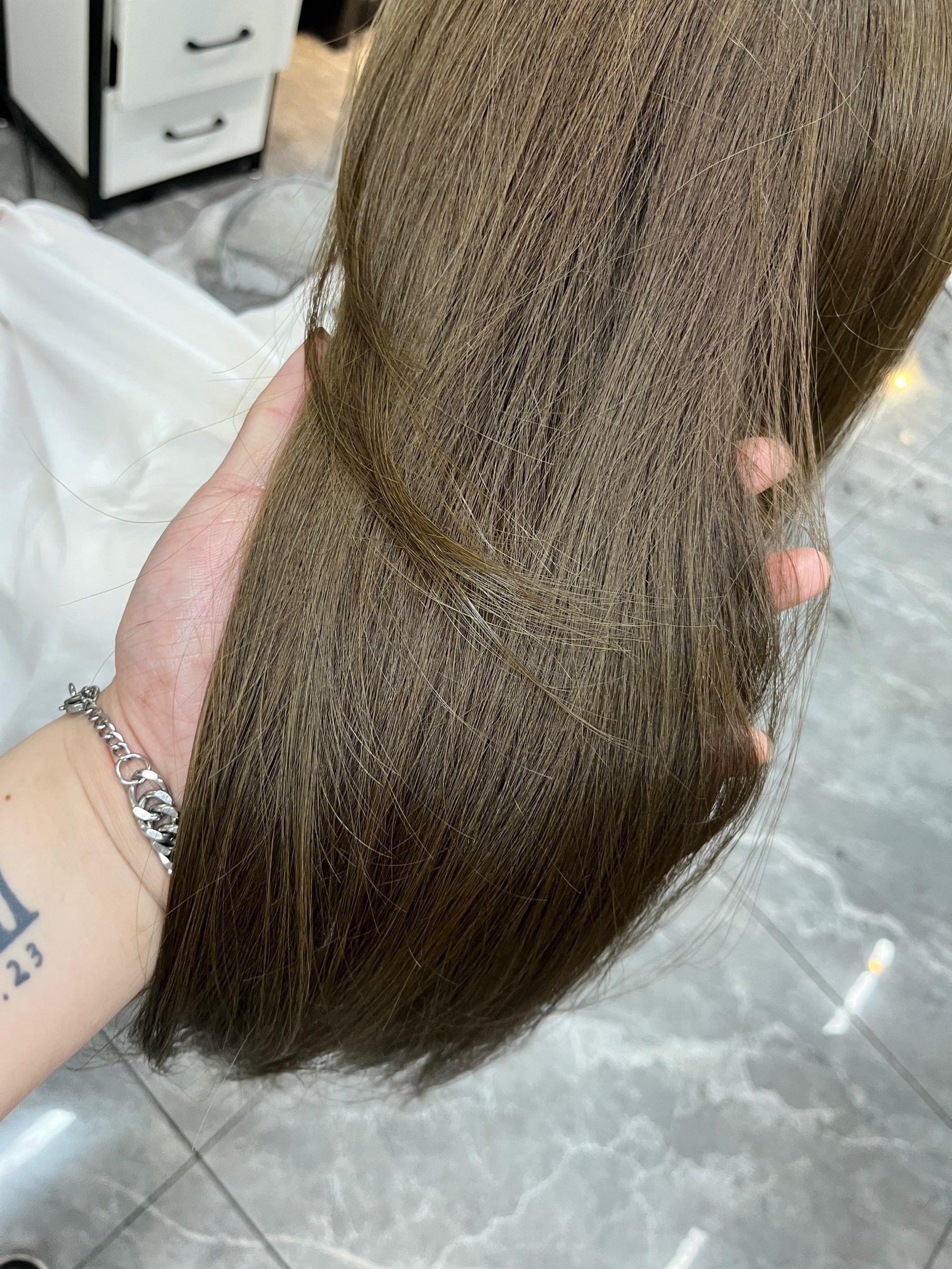 青灰棕色 钢琴卡其绿