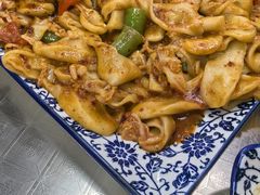 辣白菜炒猫耳朵-后卫寨猫耳朵(后卫寨店)