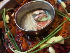 -周幺妹重庆老火锅(银泰城总店)