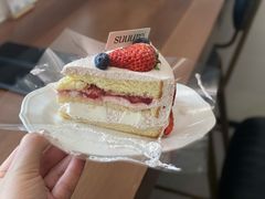 草莓轻牛乳蛋糕-流酥可心·牛乳蛋糕商店(禾祥西路店)