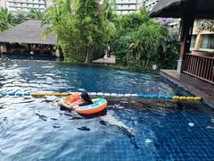 -三亚湾海居铂尔曼度假酒店