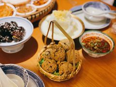 老贵阳豆腐圆子-包整·丝娃娃(一览甲秀楼风景店)