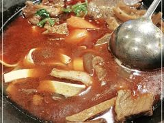 -霄汉牛三鲜湖北砂锅菜(万松园2店)