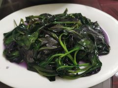 -香猪美食(中心店)