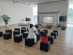 -奔驰北京极光星徽(四元桥店)