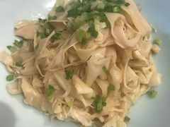 -品悦酒店(三林古镇店)