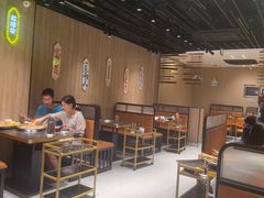 -牛串门串串香(东直门簋街总店)