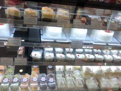 -红宝石·鲜奶小方·海派西点房(莘庄龙之梦店)